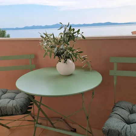 Atrium, Broutalla & Belvedere Luxury Apartment *