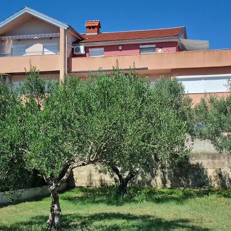 Atrium, Broutalla&belvedere Luxury Kožino